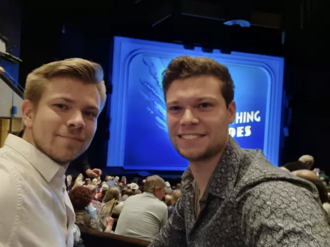 Nice bit of high camp theatre on our 2nd anniversary 🥰 by The_Ollicle