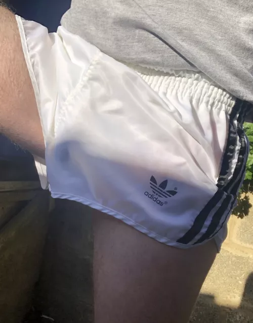 nice buldge by Bradyadam451