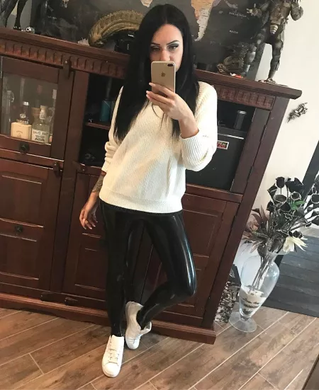 Nice cabinet... by lokmjuhbgtfcdesz