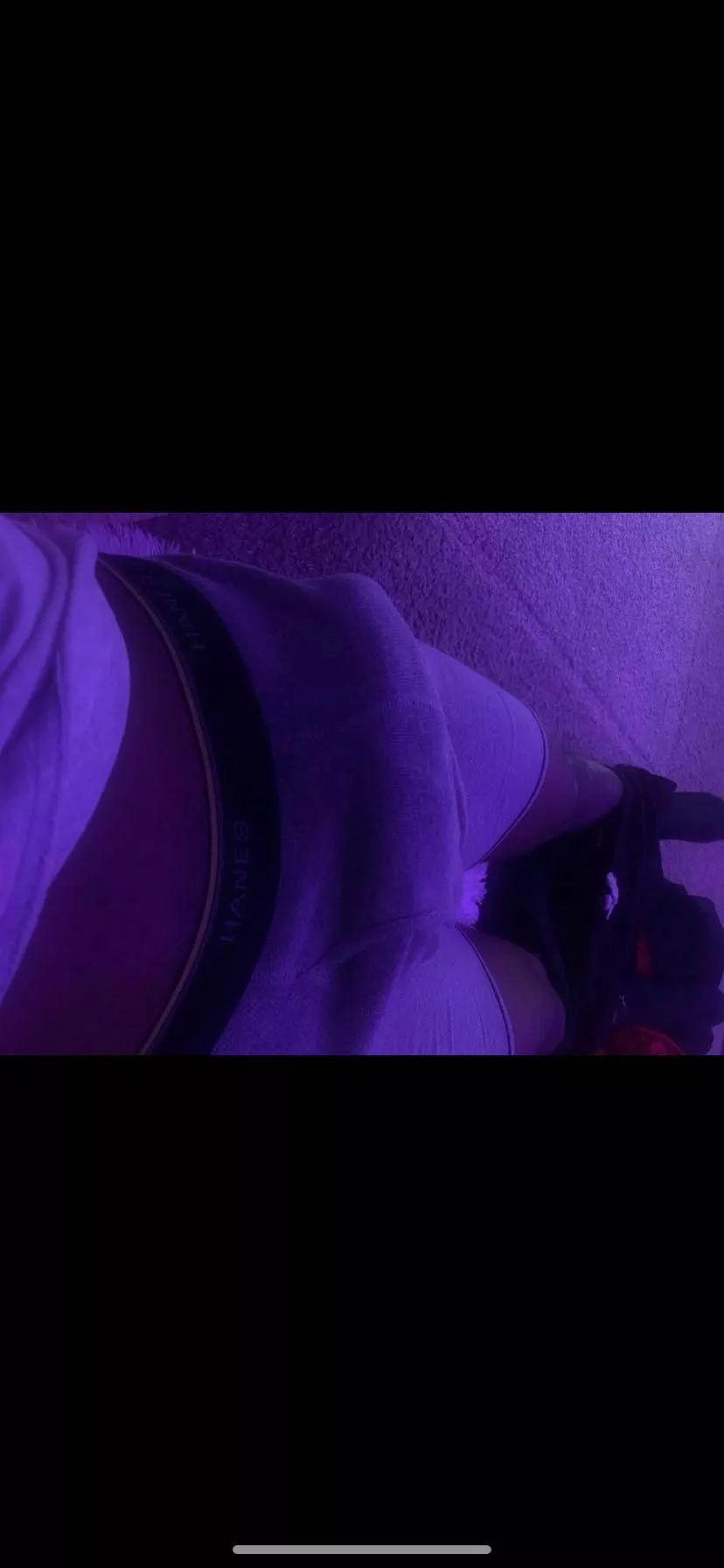 Nice dick print?🥴🍆😩 posted by International-Wave70