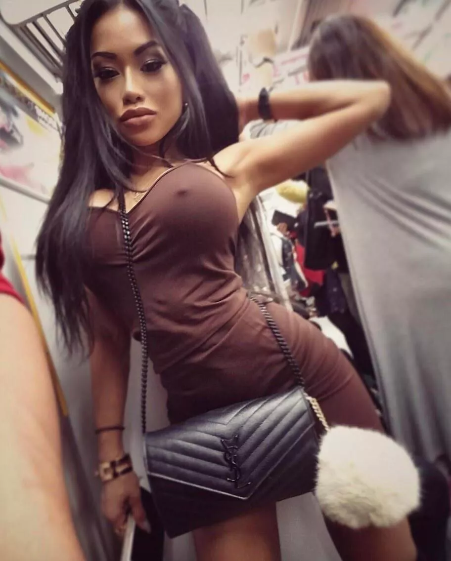 Nice dress posted by Bootsy900