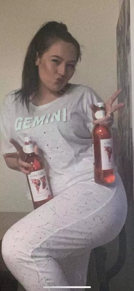 Nice little pyjama party by u/RavenPrime81 posted by LersWbap