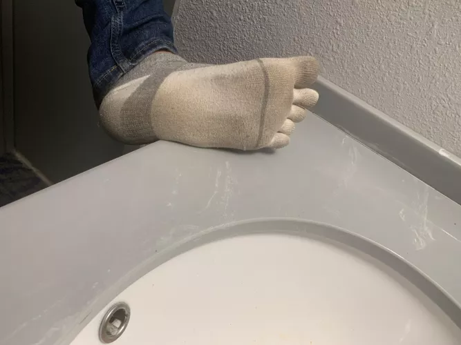 Nice n ripe 😮‍💨🤤 by boyfeetlover