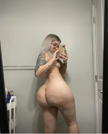 Nice one here by bigbootydria