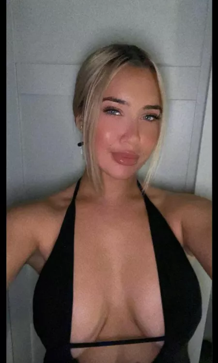 Nice open dress by BoobsRJustGreat