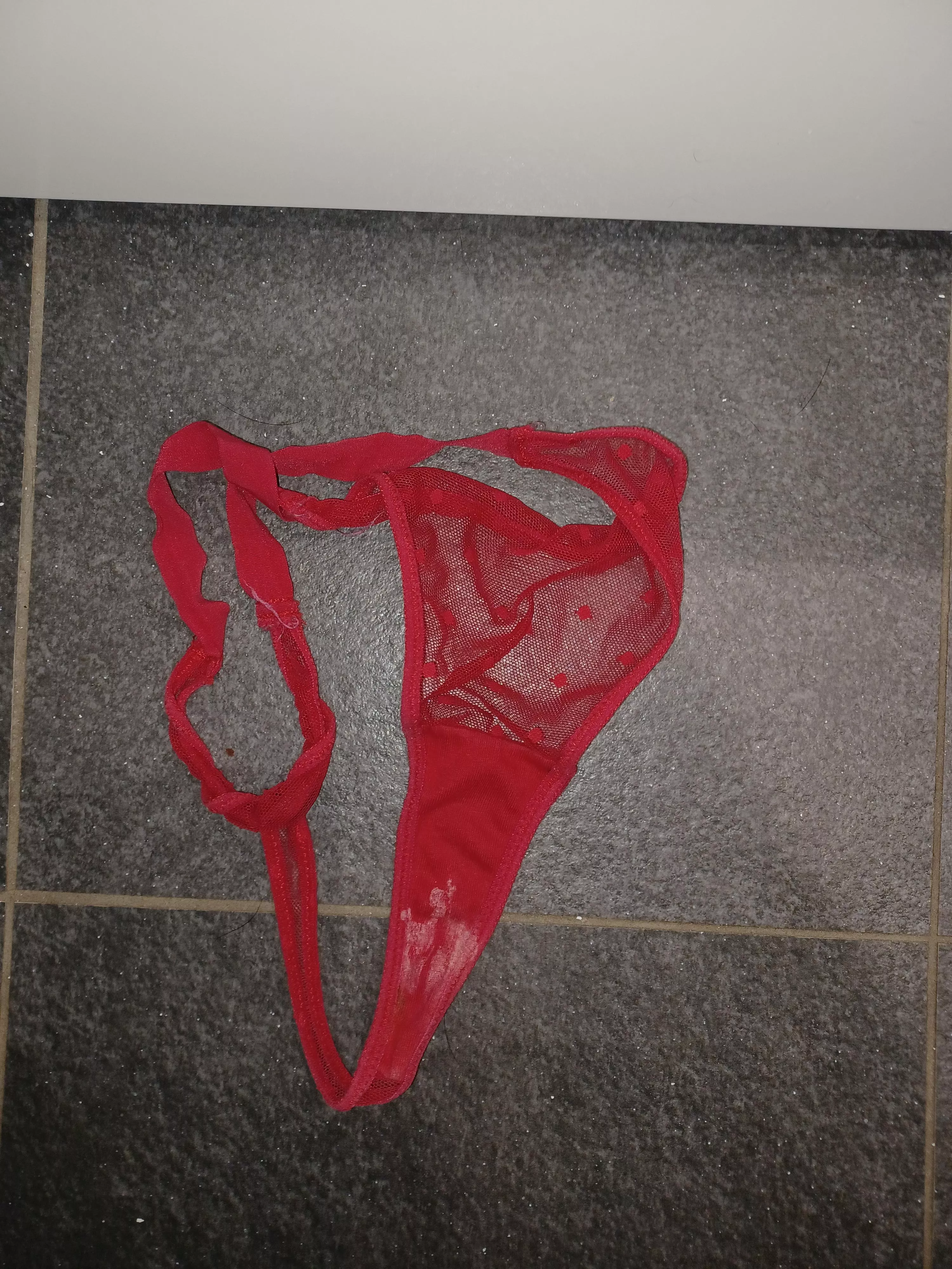 nice sexy red thong posted by Bigwazza12