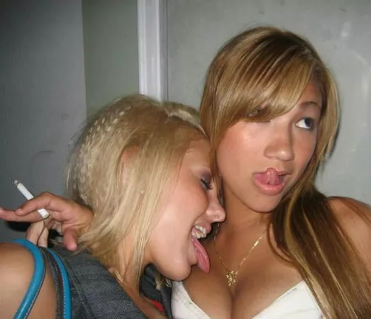 Nice tongues... by Boophone78