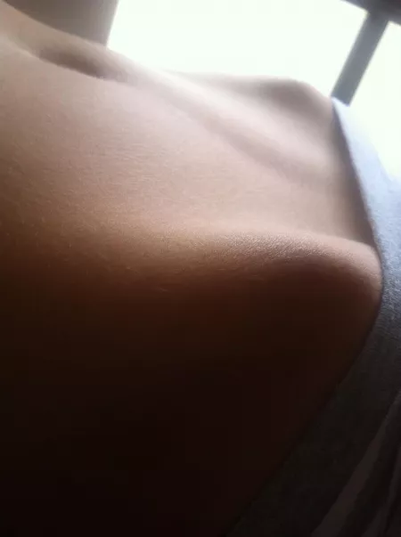 Nice tummy... by SecretDutchy