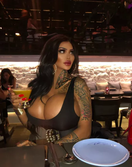 Nicki is your date by Mundane_Economist