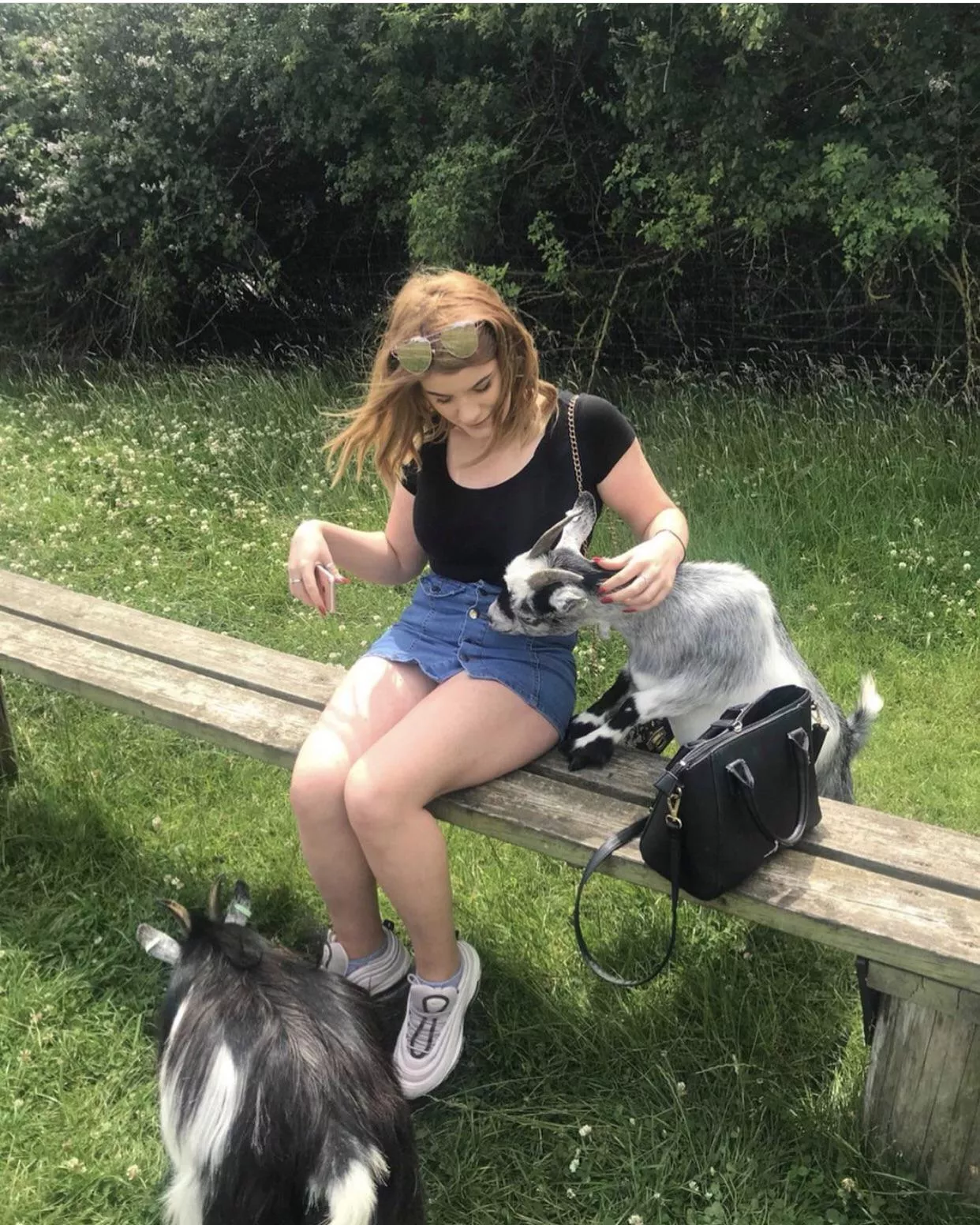 Nicole’s tiny skirt posted by Snoo78665