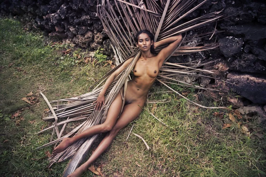 Nidhi Sunil posted by deckard222