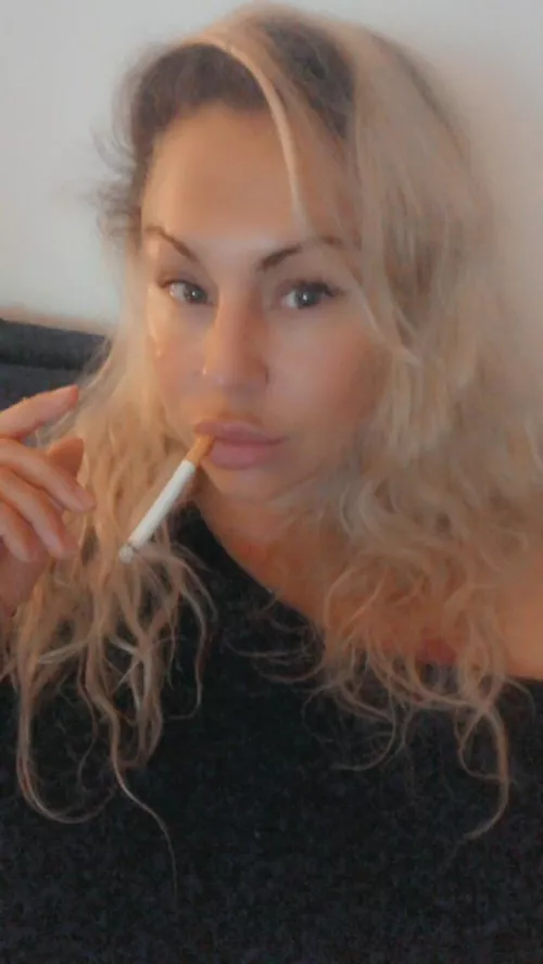 Night smoke 🚬😉 by SwedishGirlSthlm