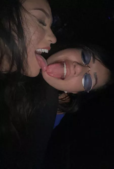 Night 🖤 by Jullyrio