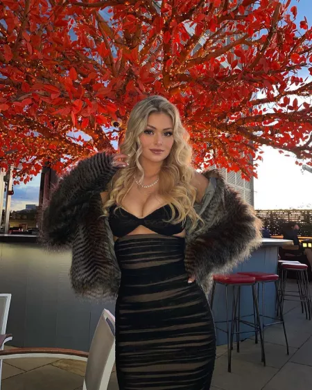 Nightout by AmateurGeneral