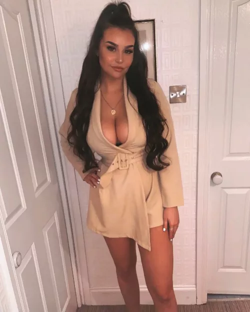 Nightout by AmateurGeneral