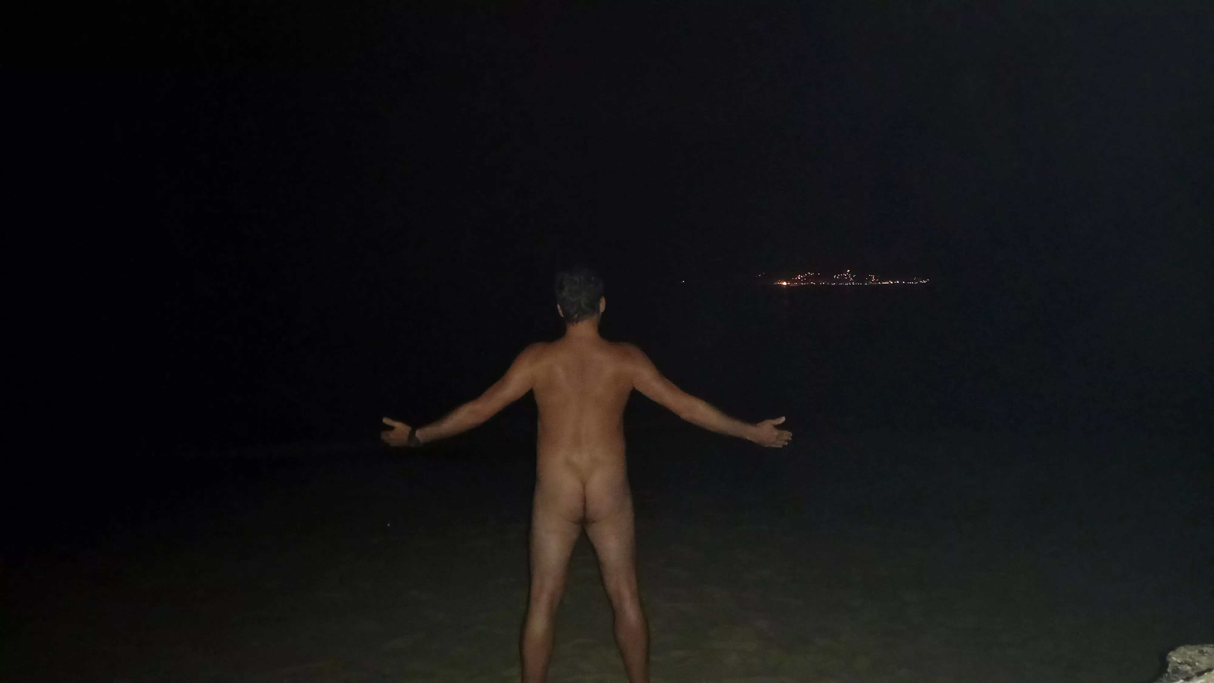 Nighty bath at the beach posted by nakedbodyworld