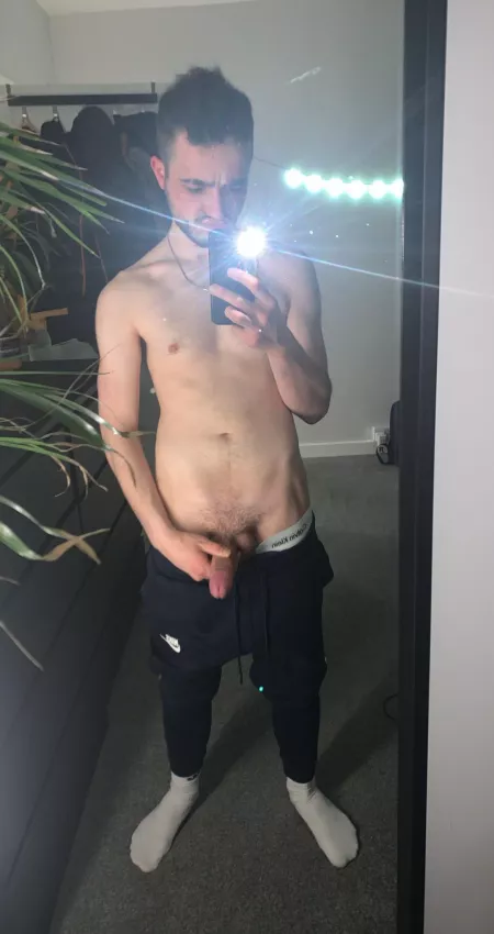 Nike joggies fit best 😈 add us on Twitter for tons more 😏 @harrynzack by Itszackwilson