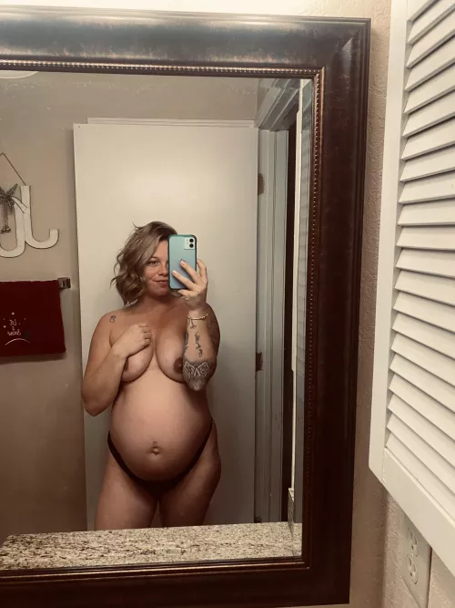 Nip slip 🖤 by summerprincesss