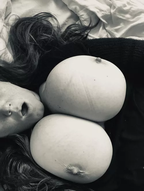 Nipple Noir 😘 by mustloveddds