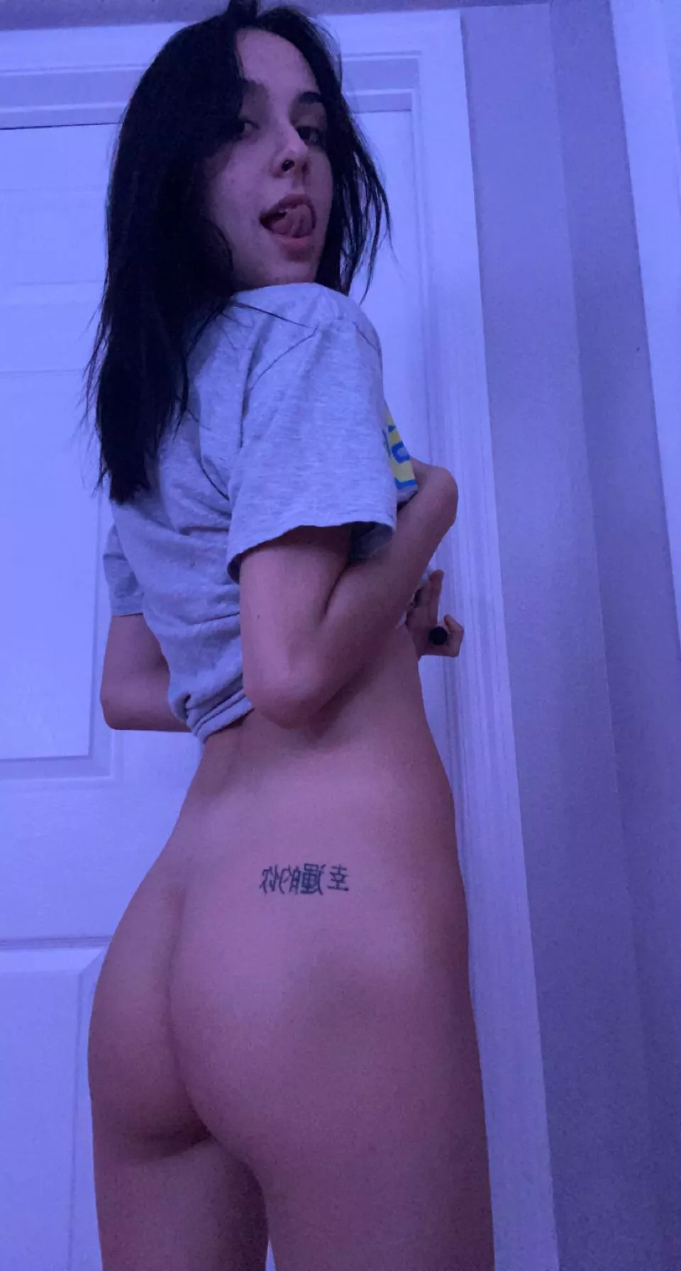 no bottoms 😛 posted by imaginemakingmoney