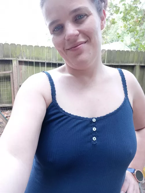 no bra = comfort . Hope you don't mind 😅 by blueeyed_32