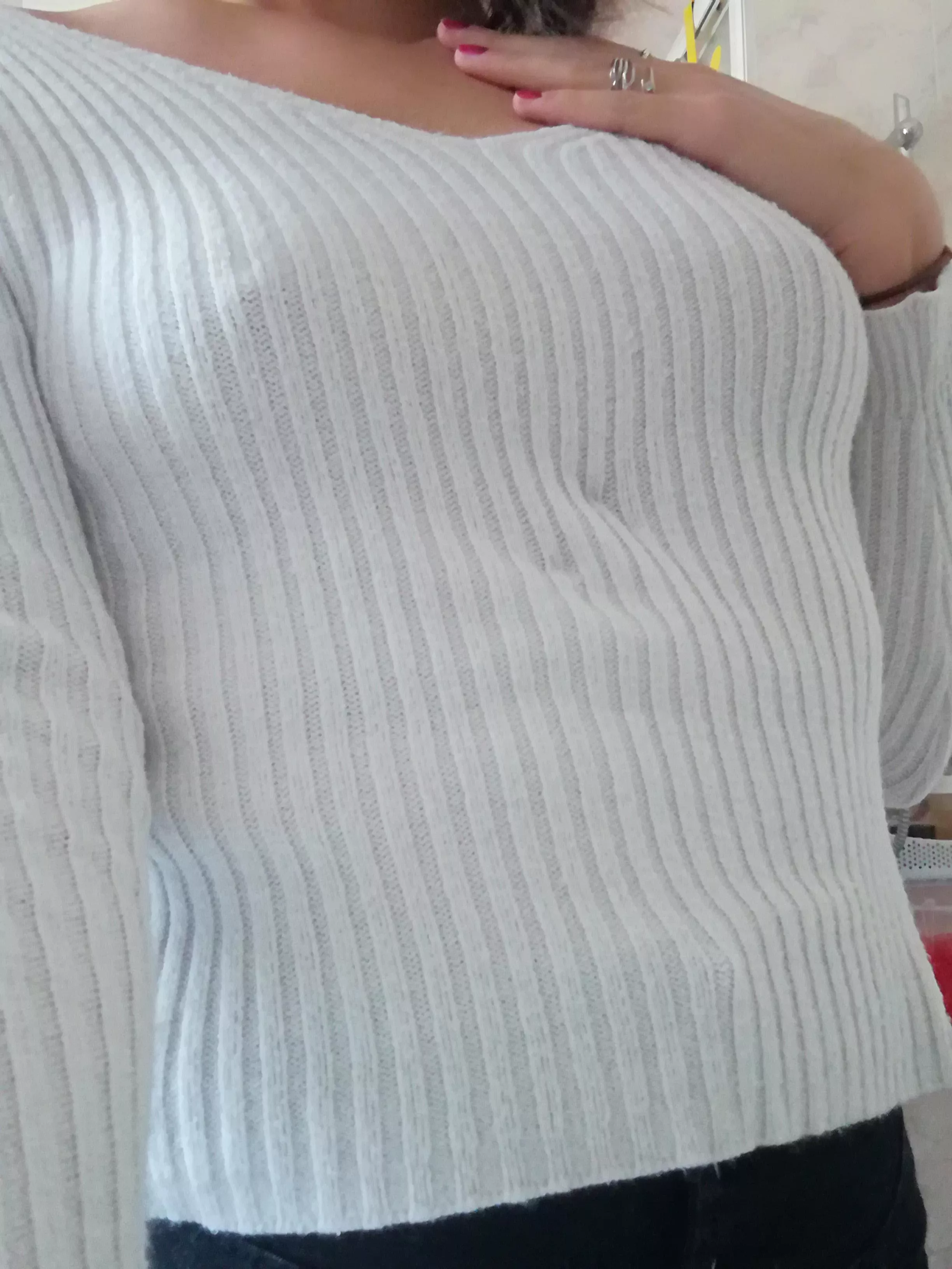 No bra day 😎 posted by NaamahNoir