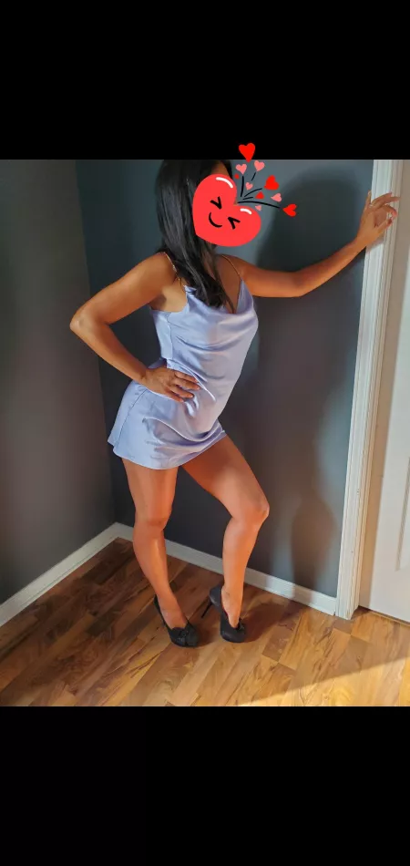 No bra for tonight's outing. They can dance too 😏 by latina_babe