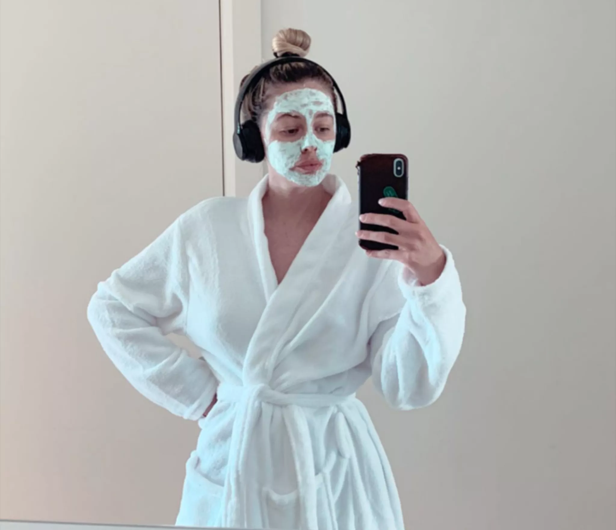 No bra (IG story) posted by BowWaveBandit