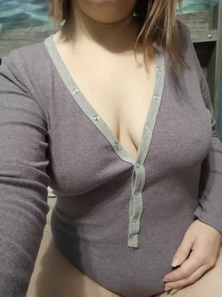 No bra needed. by blueeyed_32