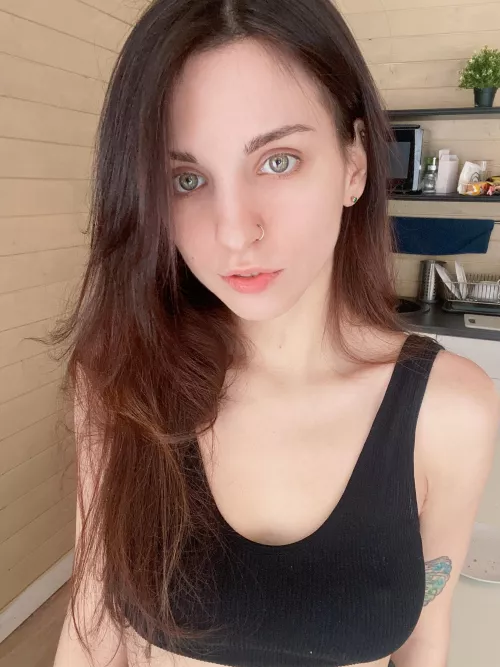 no bra today, still visible in black? 🤷🏼‍♀️ by lisa_joyce