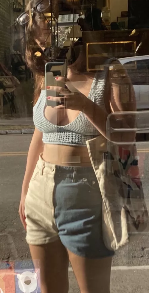 no bras by rndmguy123