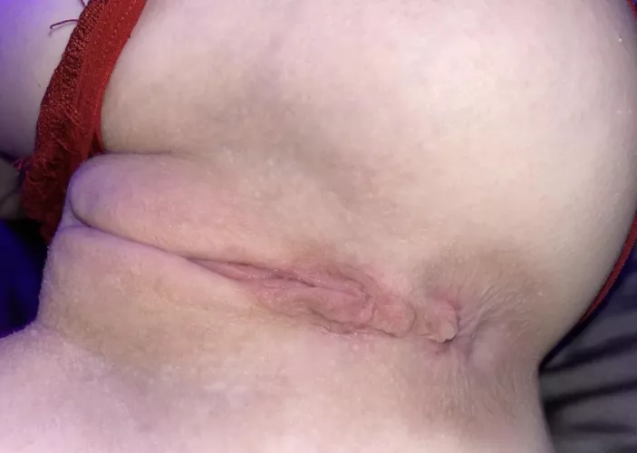 No filters! Just my slit and virgin asshole by EmmaBlack27