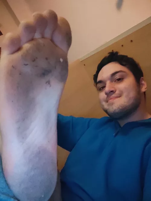 No one ever dms me... 👉🏻👈🏻 by Padellino_