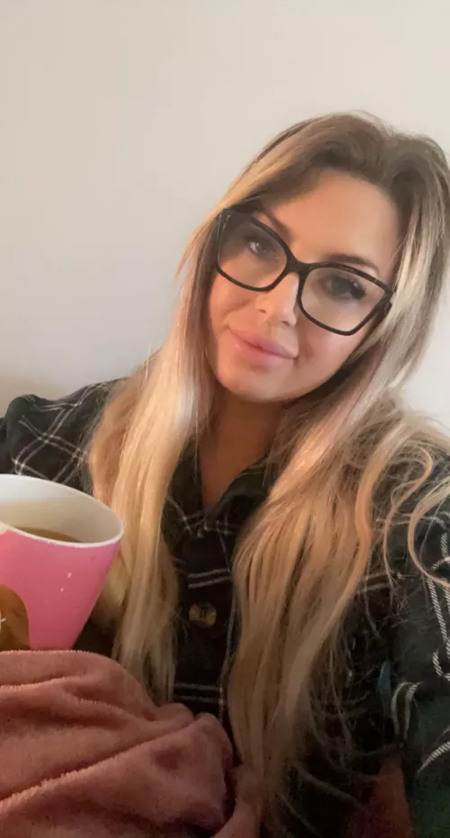 No one knows I’m Almost blind IRL but here I am with my seeing goggles 😎 by canadianblondiexoxo