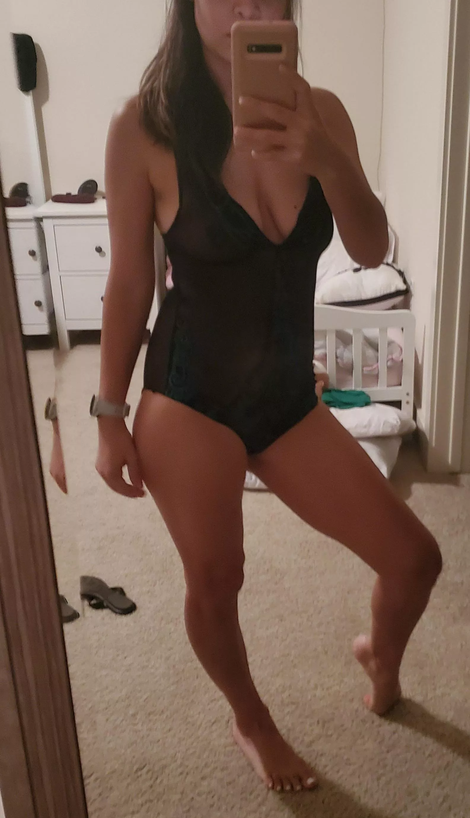 Nobody wants to play with my tight Mexican holes this Christmas. 🥺 posted by HornyLatinaTina