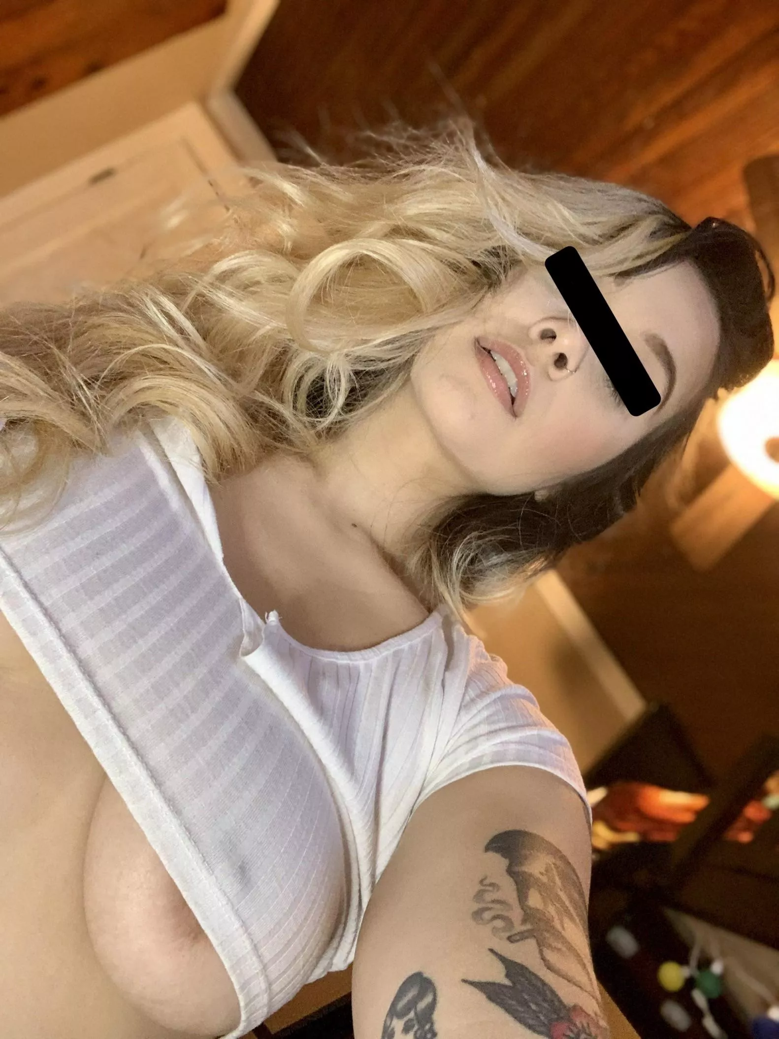 Non nudes don’t normally do well on Reddit but I like this pic so much I had to post it! posted by shad0self