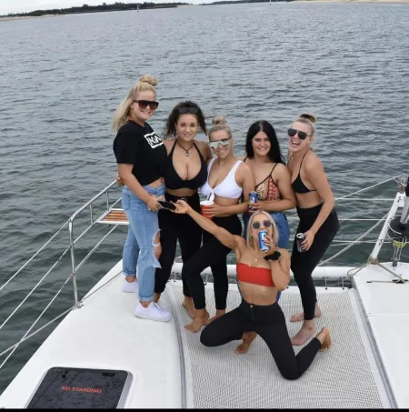 None of her friends compare by Seedythrowaway1803