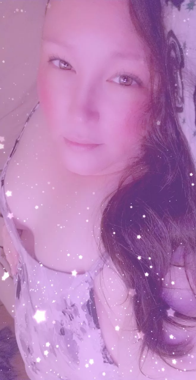 Normally don't post on Thirsty Thursday...but feeling gooood today. 😉😎 posted by DeviantDebi