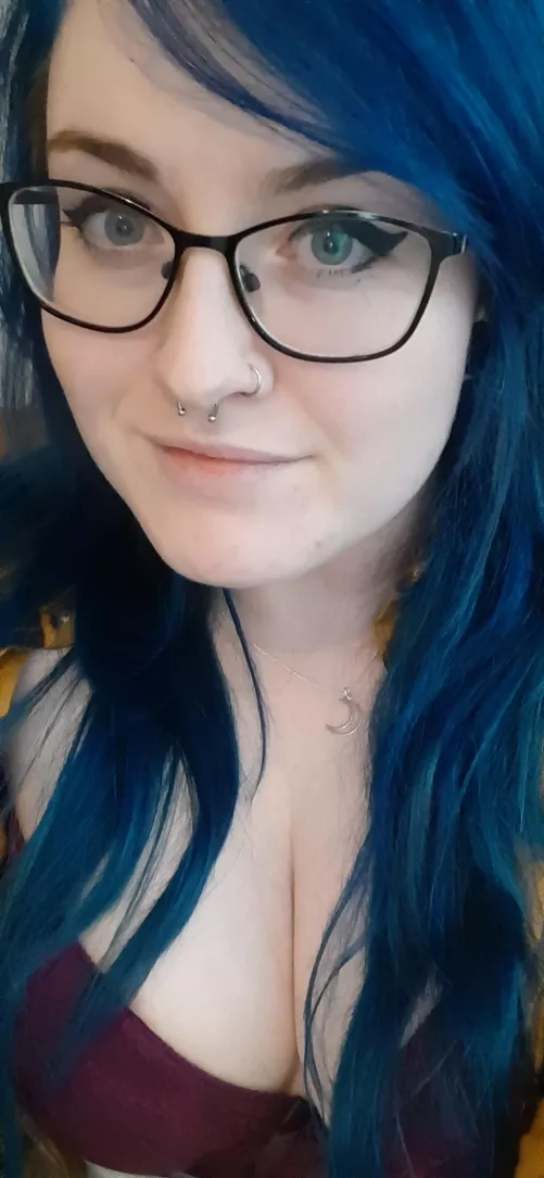 Not a sexy pic but I still think my glasses are cute 🙈 by anon1232018