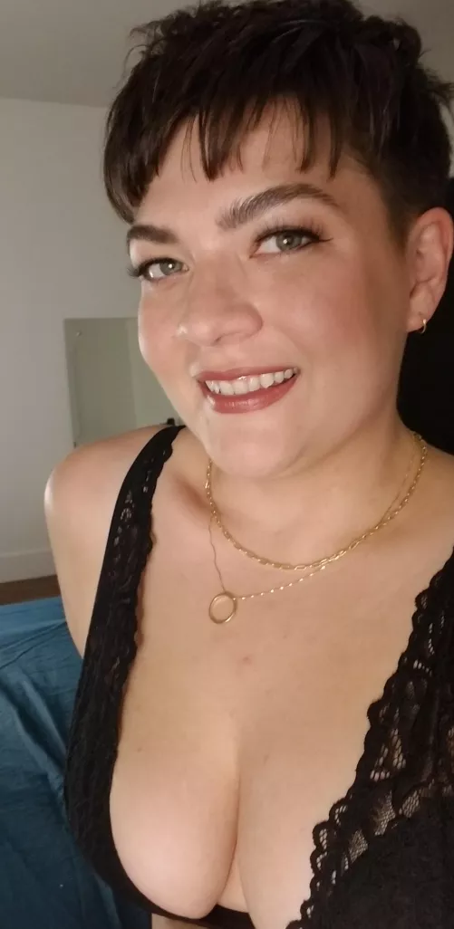 Not as wild as some days, but this bra is pretty 😇😇 by 1000splendidpuns