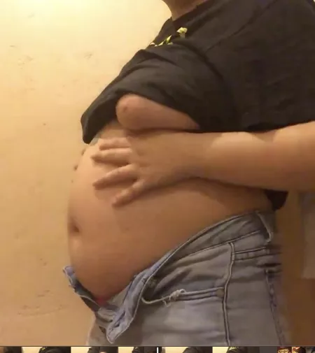 not from today but i’m crazy about milkshakes and this is my belly filled with about two litters i chugged and chugged until i gagged hard, i love when that happens by accidentafeedee
