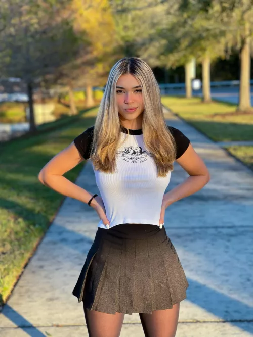 Not nude, but thought you guys might be refreshed by a blonde Waisan 😊 by Aishahsofeyyy