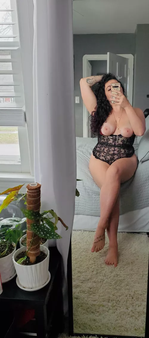 Not panicking at all at the fact I posted a selfie. 😳😬 here's a mirror selfie with no face. (F 32) by m1ss_delaney