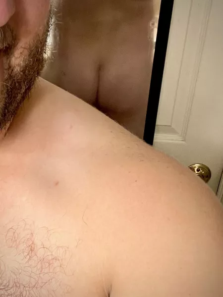 Not sure I got everything clean in the shower without having a helping hand… any volunteers?! 🤪 #dadbod #onlyfansman #onlyfansmen #sexy by transam11s