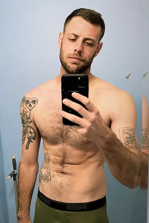 Not sure if I belong here? by Turtlepapi