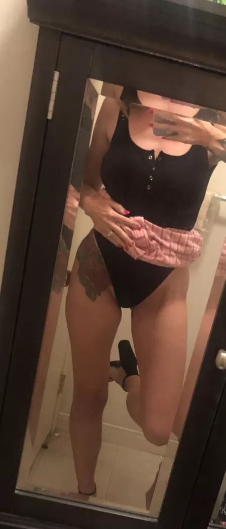 Not sure I’m wearing this skirt right by CaliCpl94