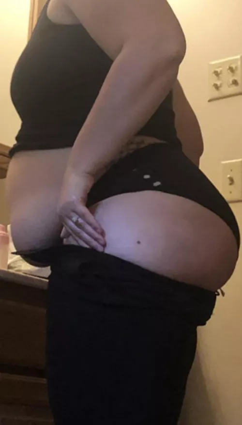 Not sure what sticks out further by huge bum or my growing pot belly by Sad-Bad-2213