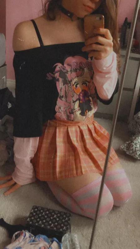 not sure what to caption this one. just give me cuddles. by dumbidiotskye