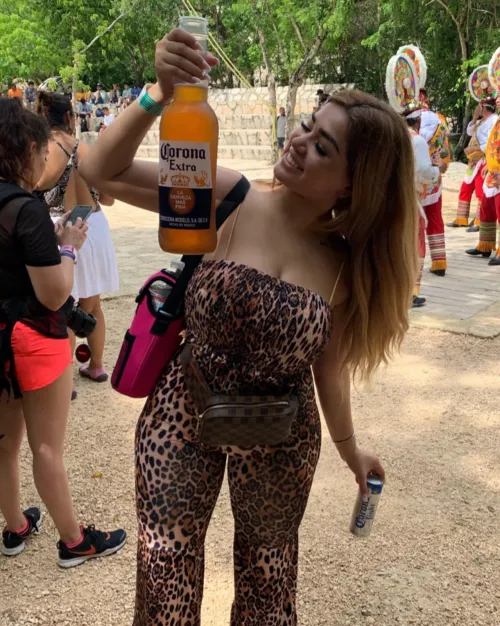 Not sure what’s bigger… by vendettaDr