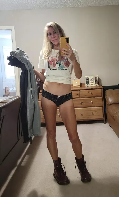 Not sure which pants to wear. by sunseekgirl